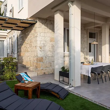 Amare - Three Bedroom With Terrace And Jacuzzi Daire