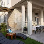 Amare - Three Bedroom With Terrace And Jacuzzi Lejlighed
