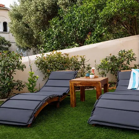 Amare - Three Bedroom With Terrace And Jacuzzi דירה *