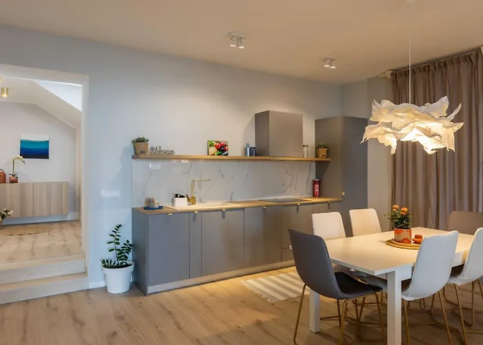 Amare - Three Bedroom With Terrace And Jacuzzi * Ragusa