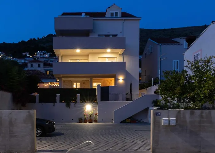 Apartman Amare - Three Bedroom With Terrace And Jacuzzi *