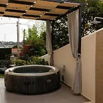 Amare - Three Bedroom With Terrace And Jacuzzi