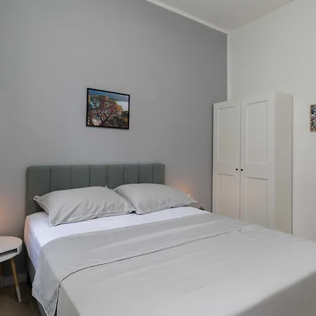 Lägenhet Amare - Three Bedroom With Terrace And Jacuzzi Dubrovnik