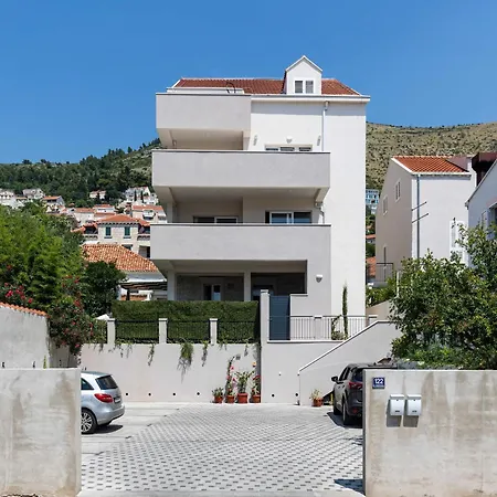 Lägenhet Amare - Three Bedroom With Terrace And Jacuzzi Dubrovnik