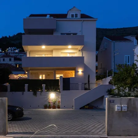 Lägenhet Amare - Three Bedroom With Terrace And Jacuzzi *