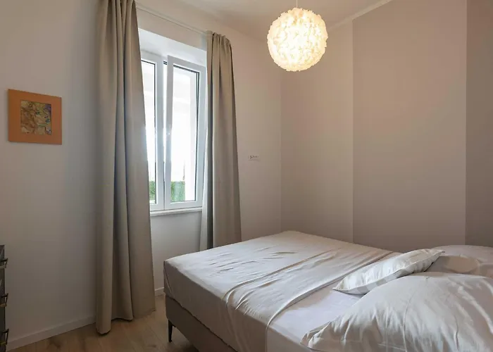 Lägenhet Amare - Three Bedroom With Terrace And Jacuzzi