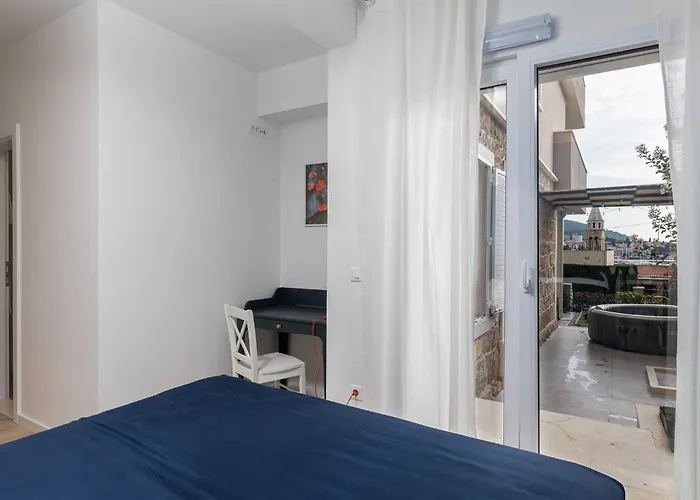Amare - Three Bedroom With Terrace And Jacuzzi Lägenhet Dubrovnik
